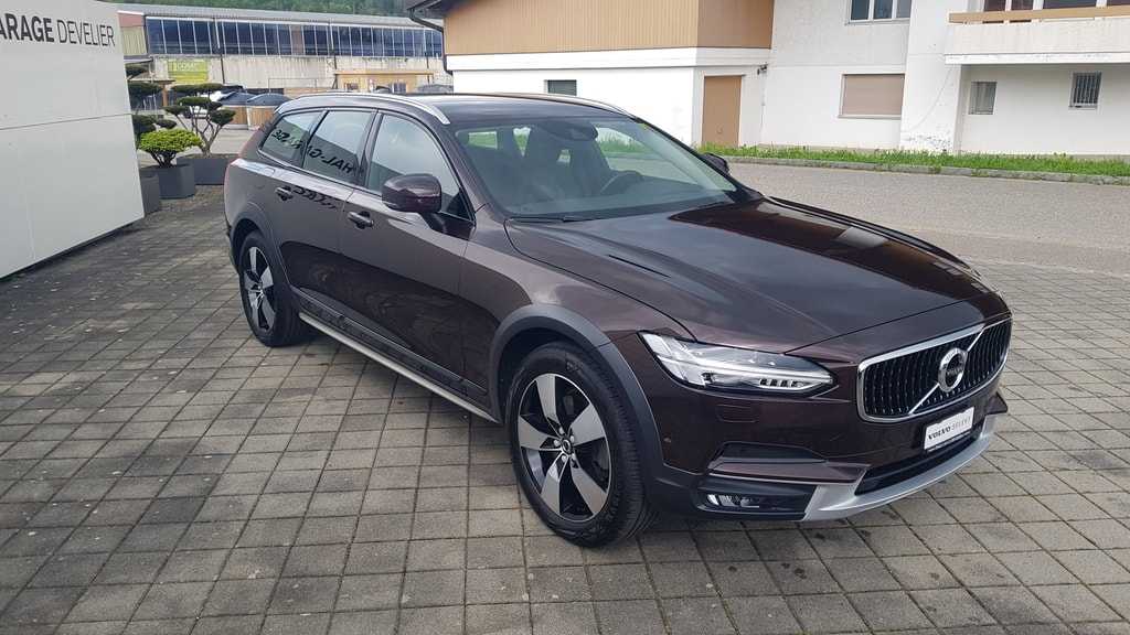 Volvo  Cross Country 2.0 D5 AWD